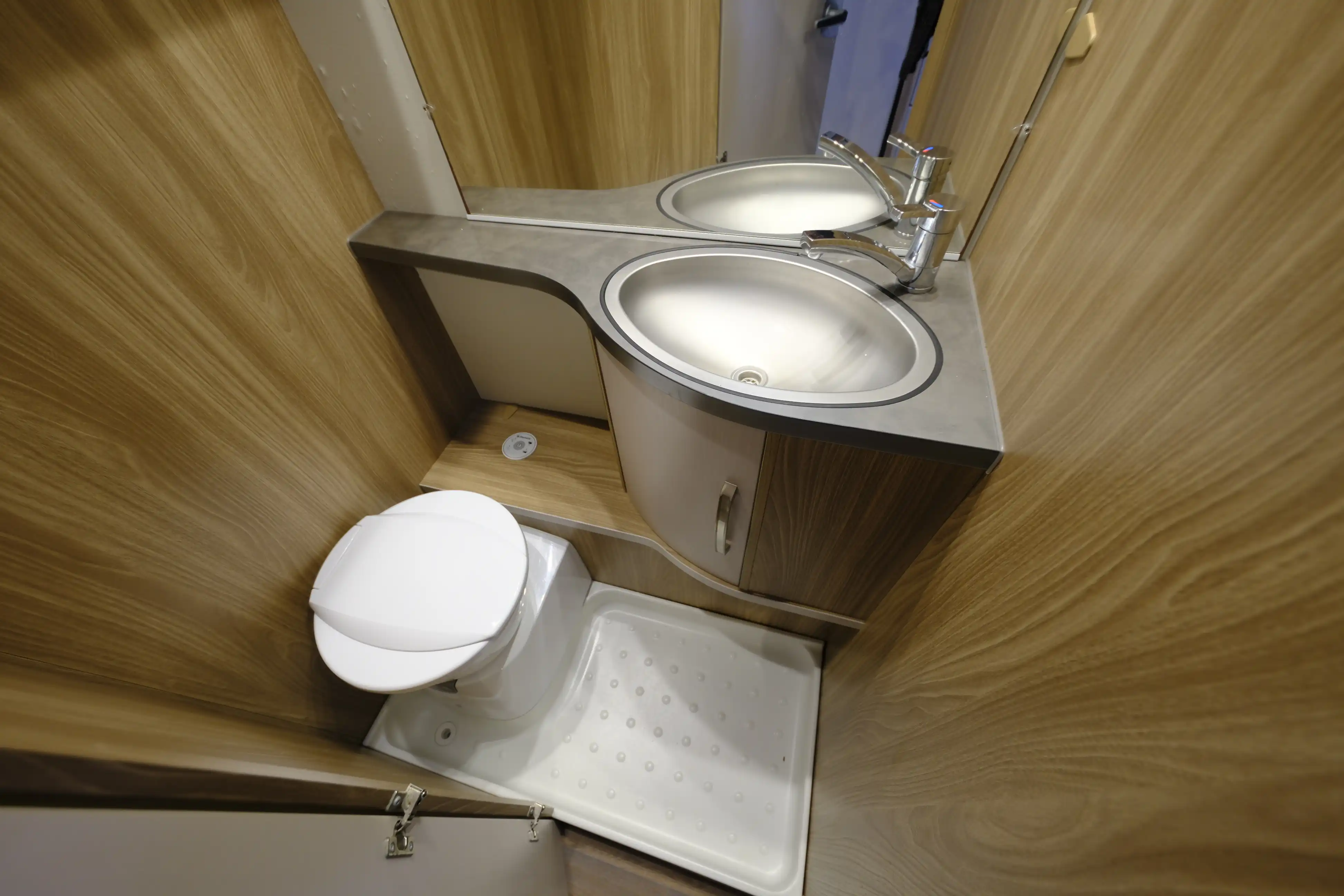 BUERSTNER Premio 495 TK