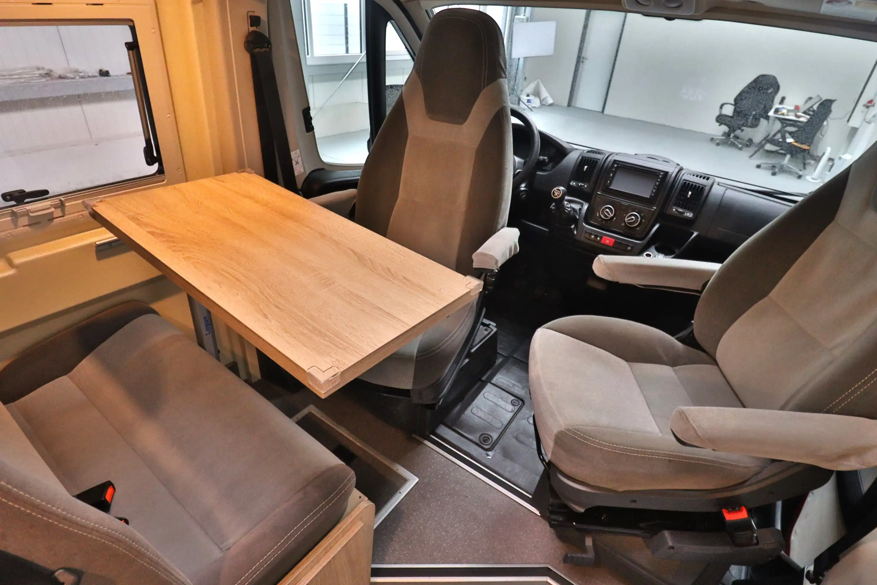 CLEVER Van 600