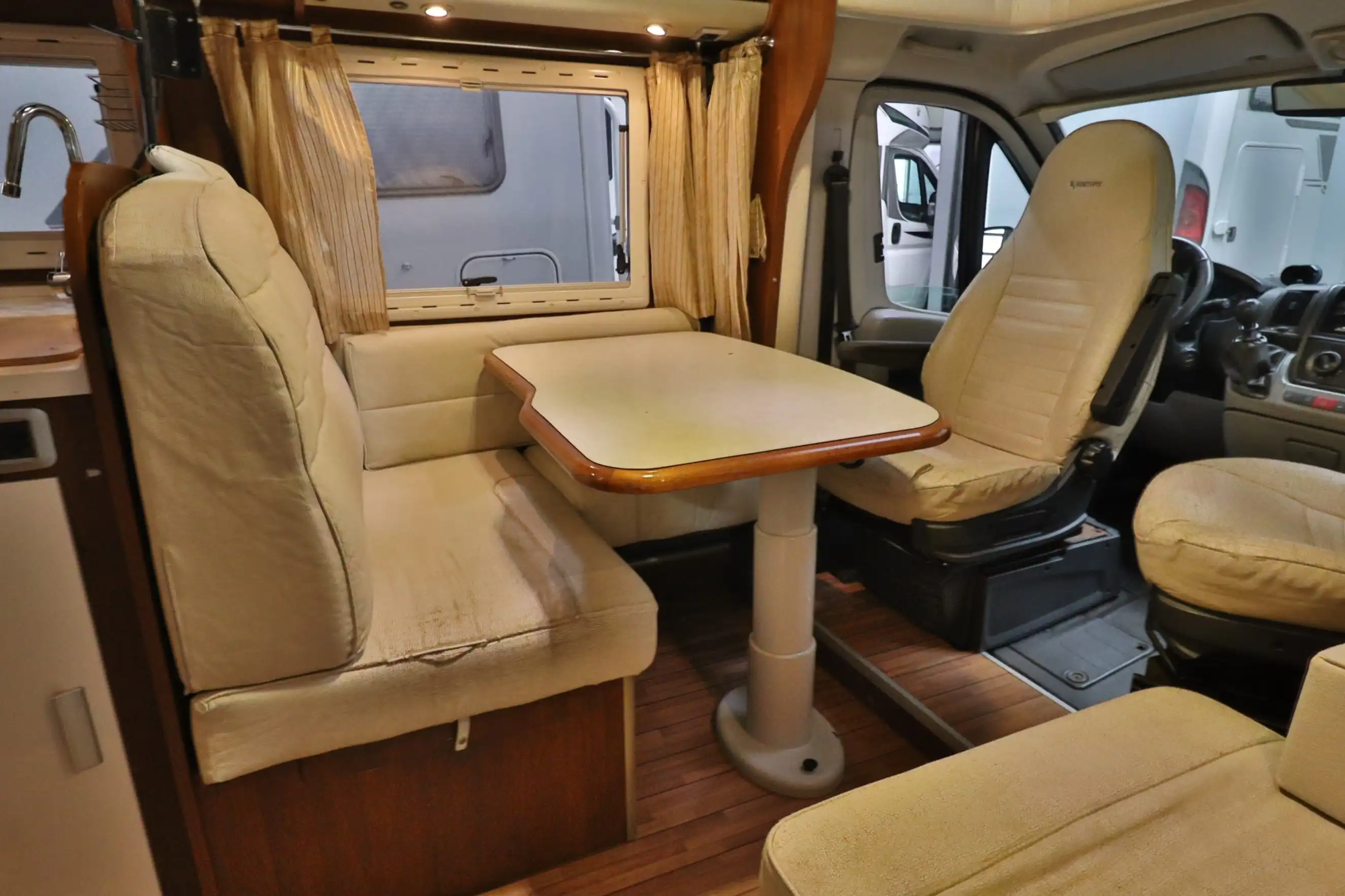 ELNAGH Prince 570 L