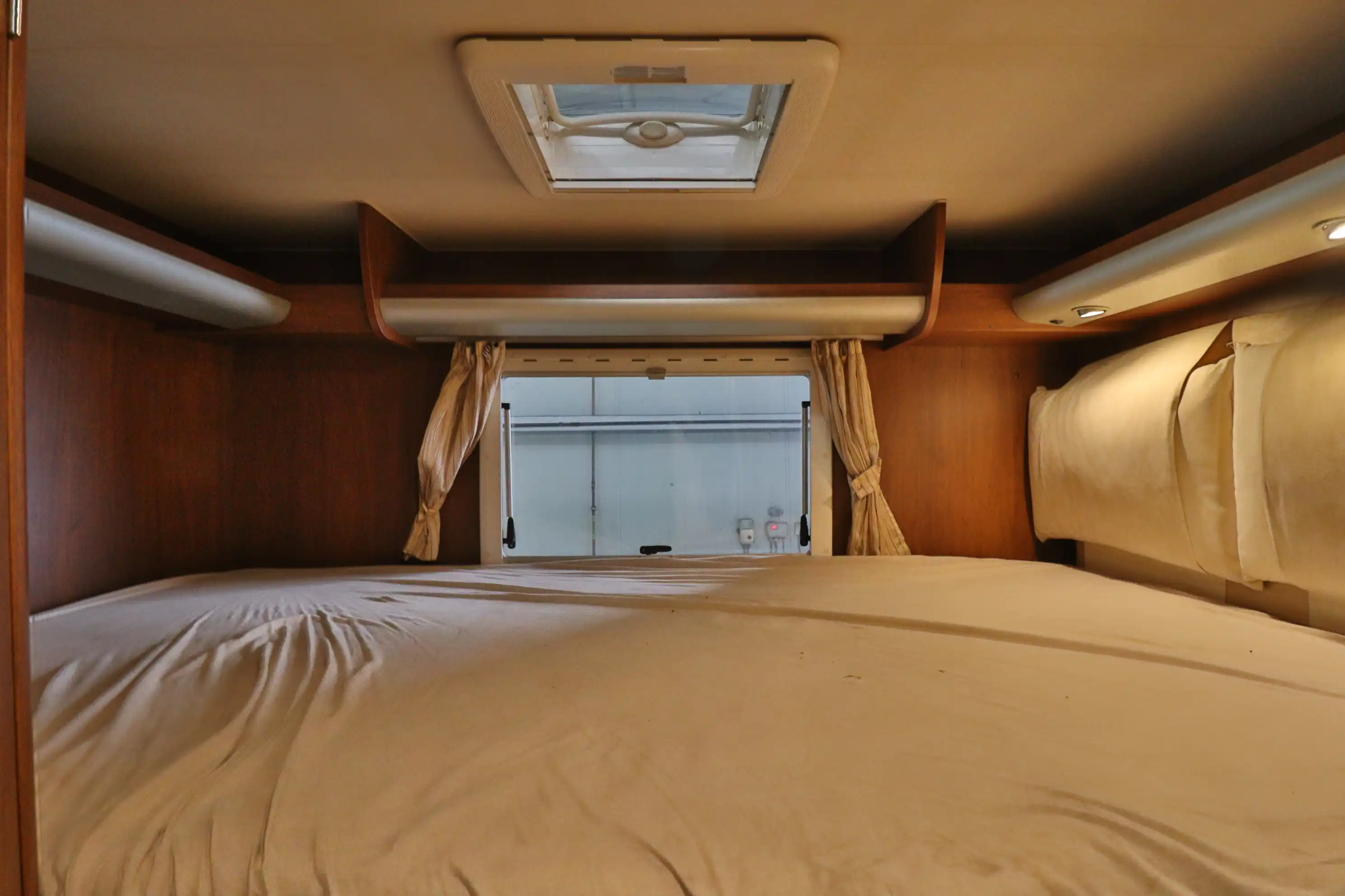 ELNAGH Prince 570 L