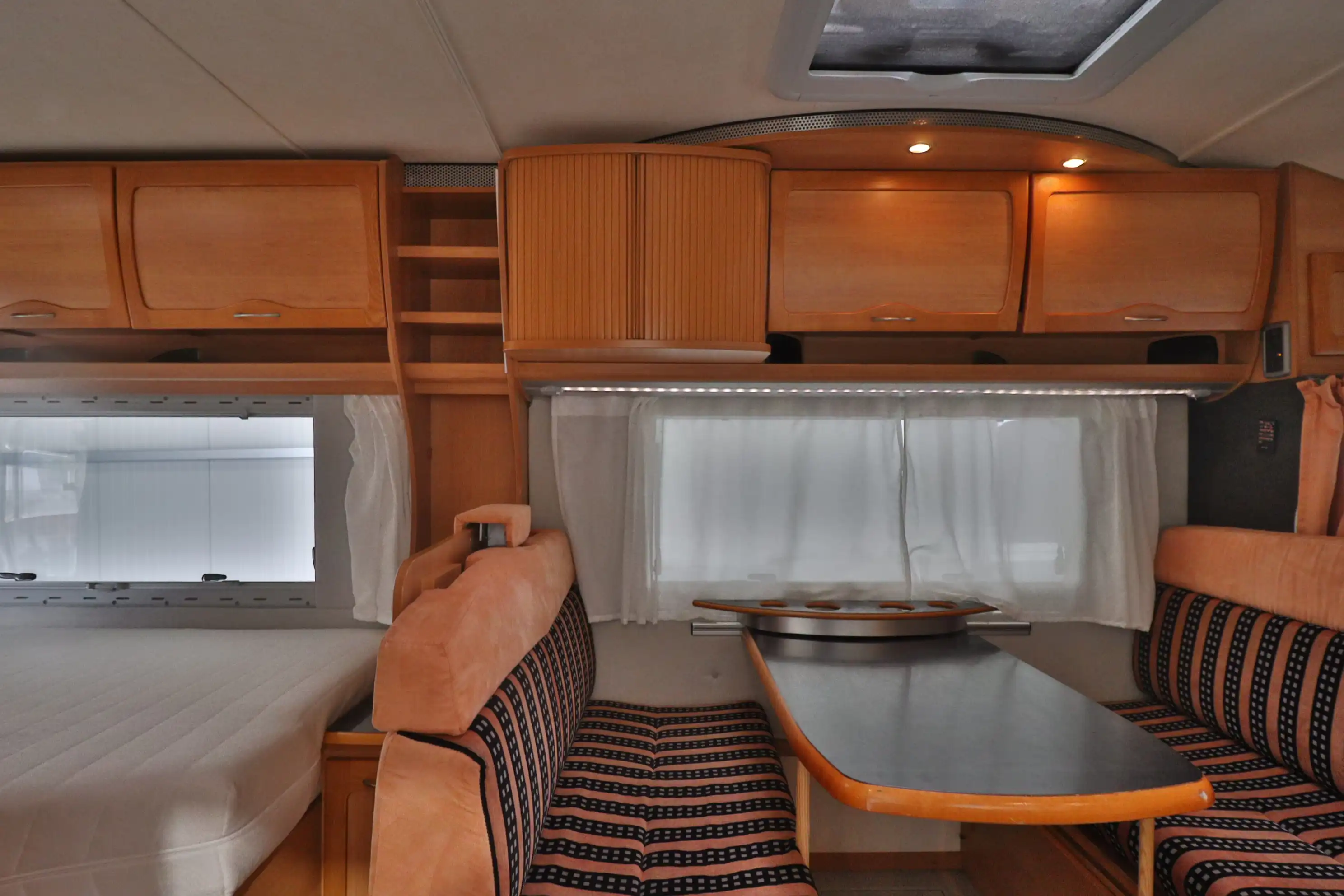 EURAMOBIL Contura 642