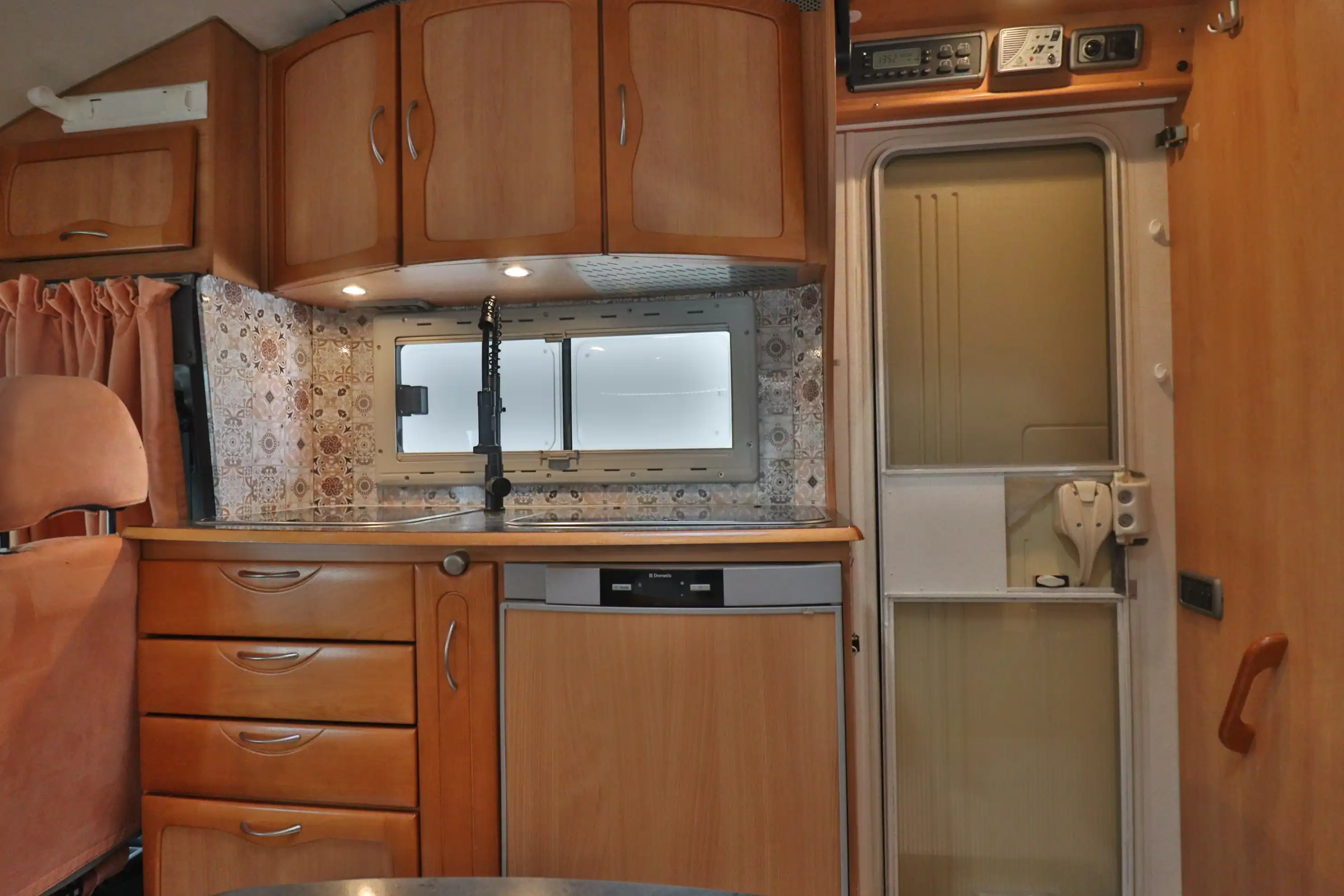 EURAMOBIL Contura 642