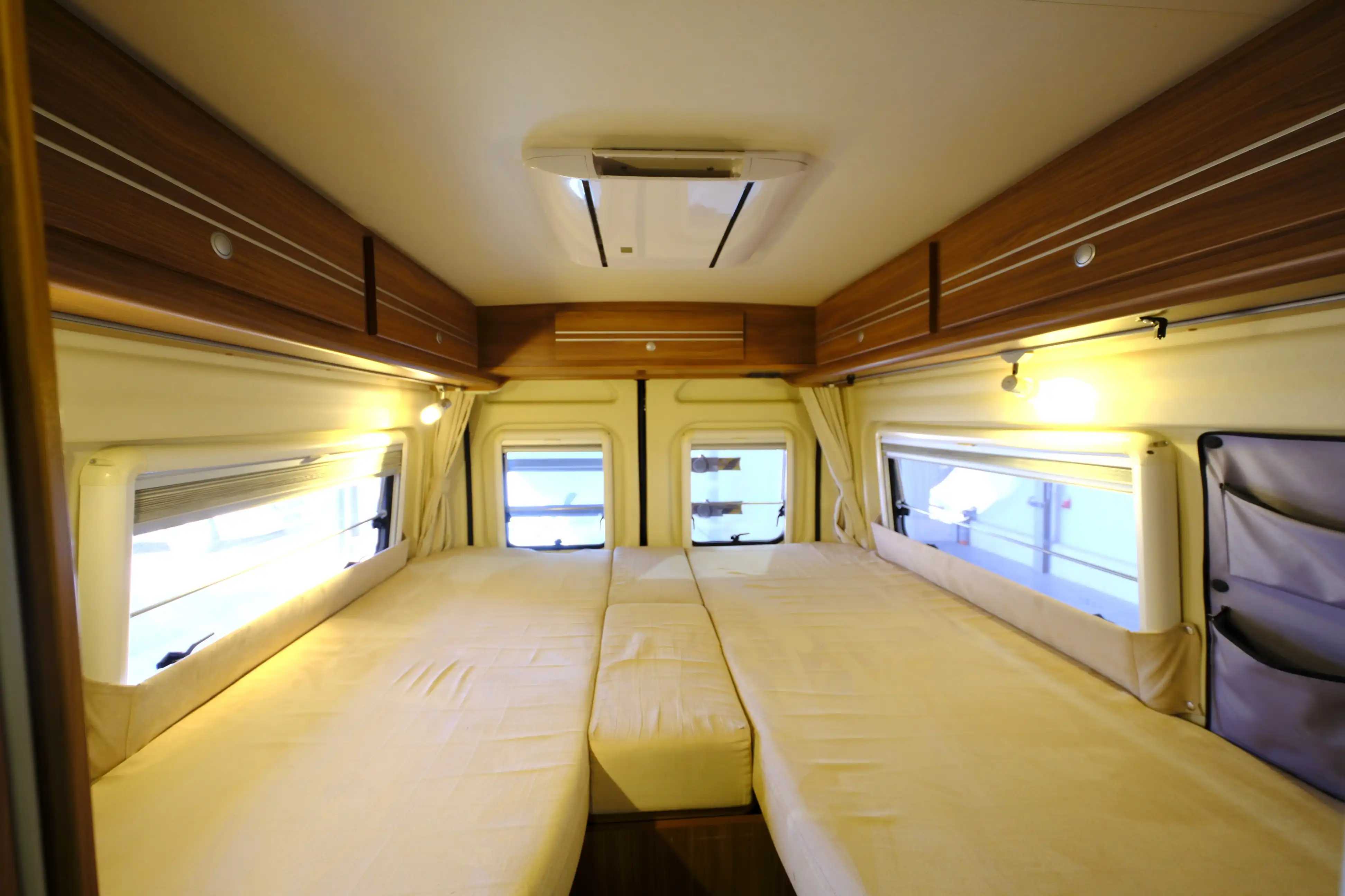 GLOBECAR Campscout