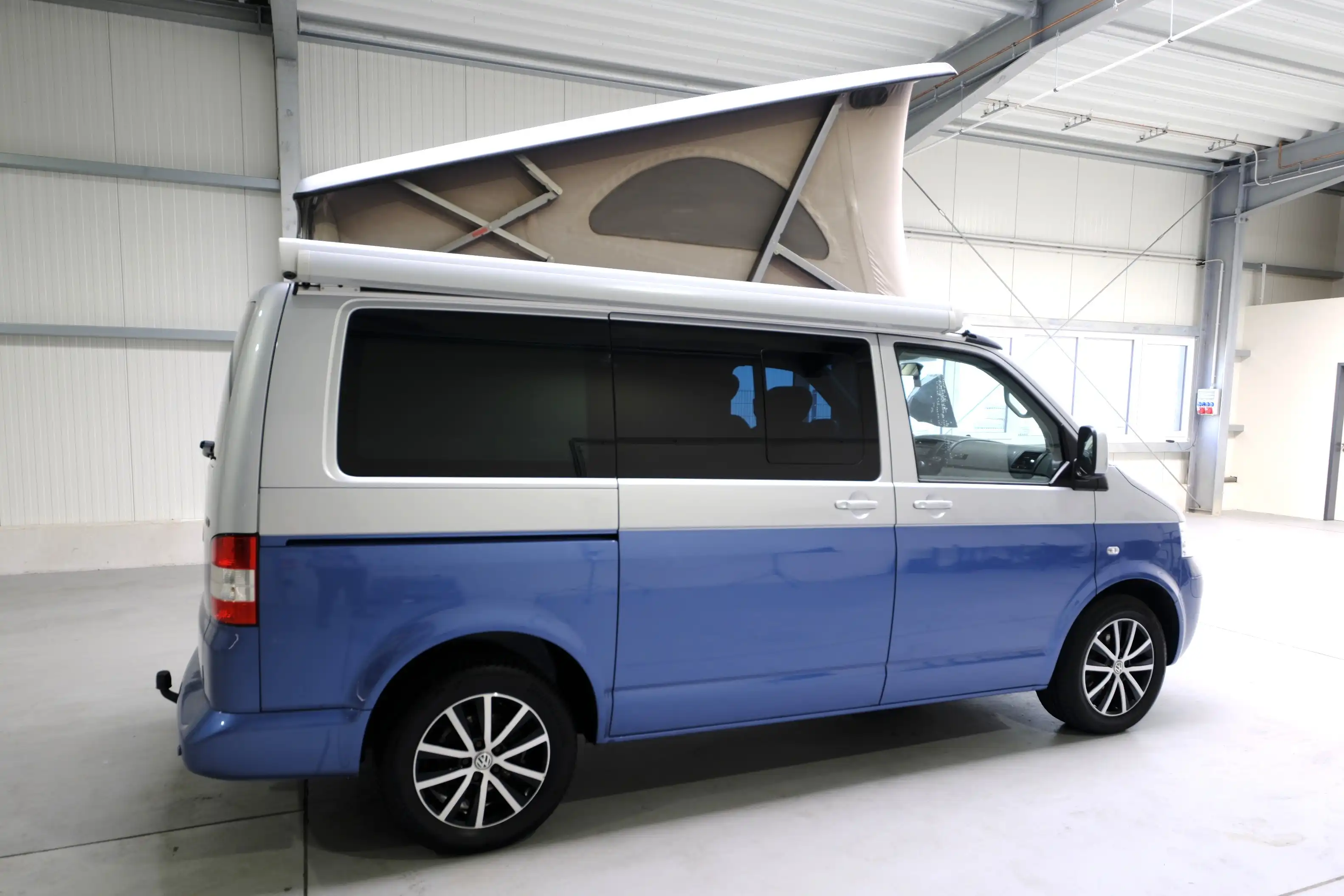 VOLKSWAGEN California