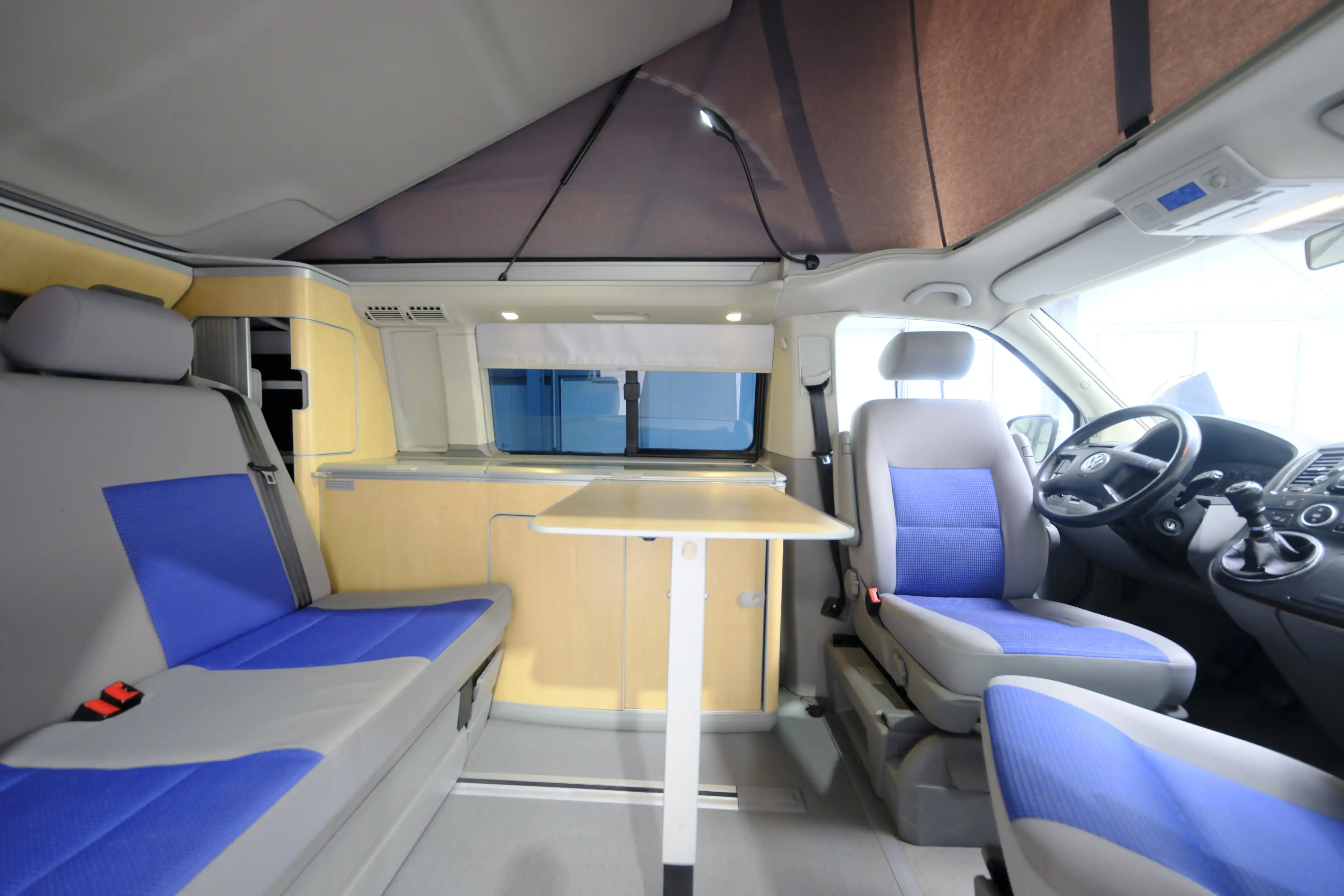 VOLKSWAGEN California